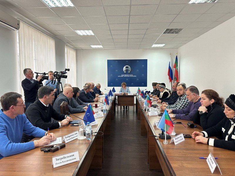 Общественная палата Карачаево-Черкесии подписала Соглашение о сотрудничестве с общественными объединениями.