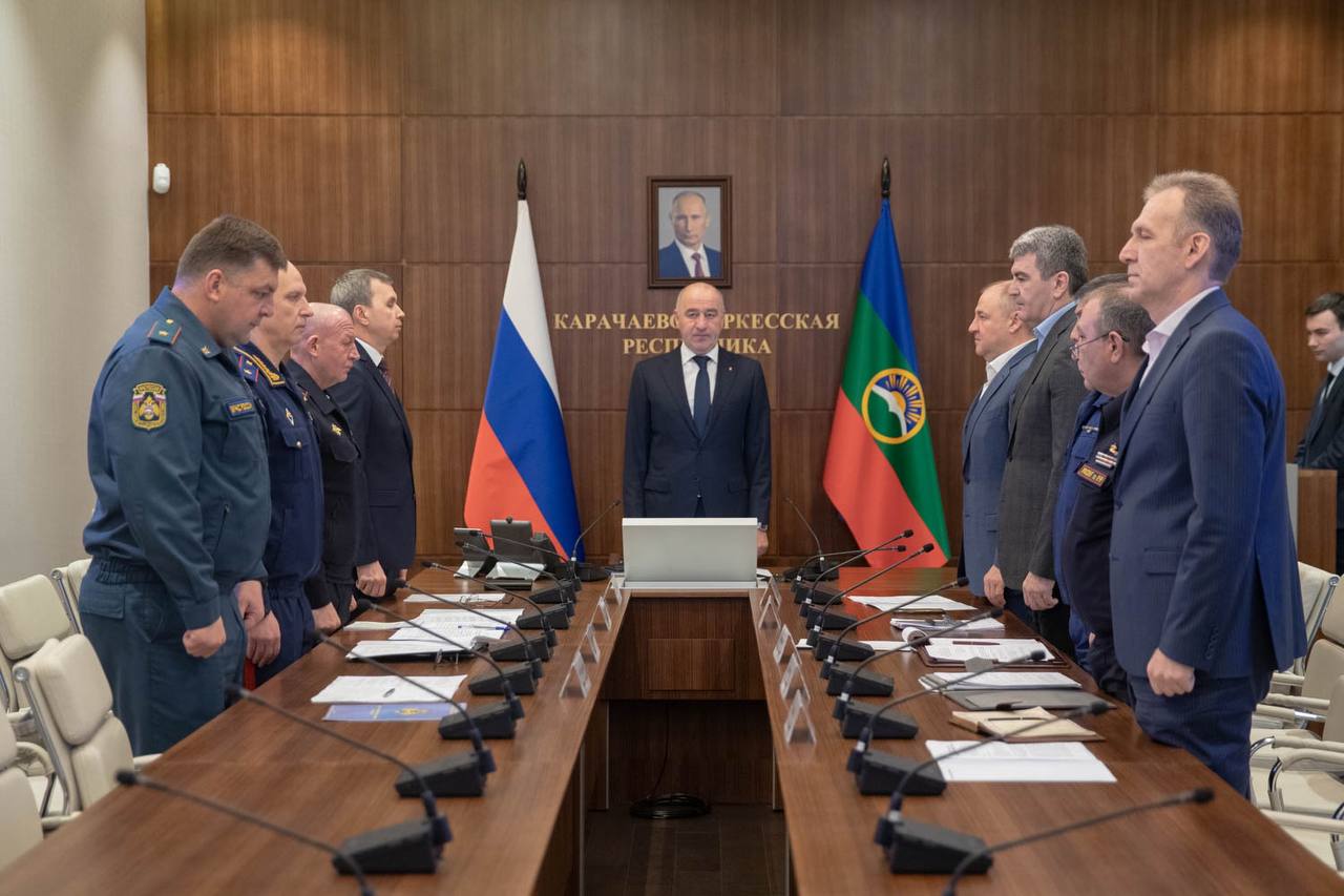 Глава КЧР Рашид Темрезов провел совместное заседание Антитеррористической комиссии КЧР и Координационного штаба.